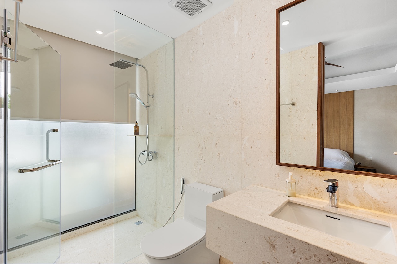 The Park Villa Laguna The Park Villa Laguna Bathroom