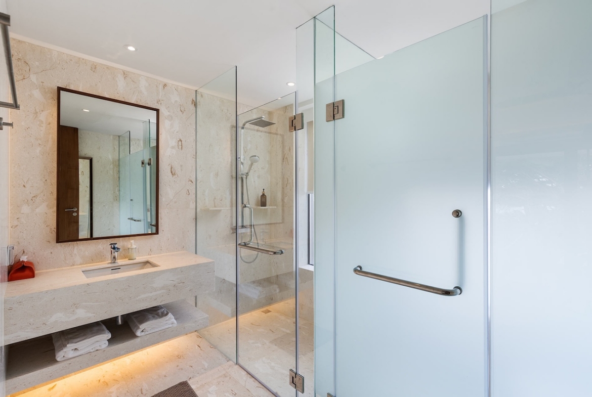 The Park Villa Laguna Bathroom