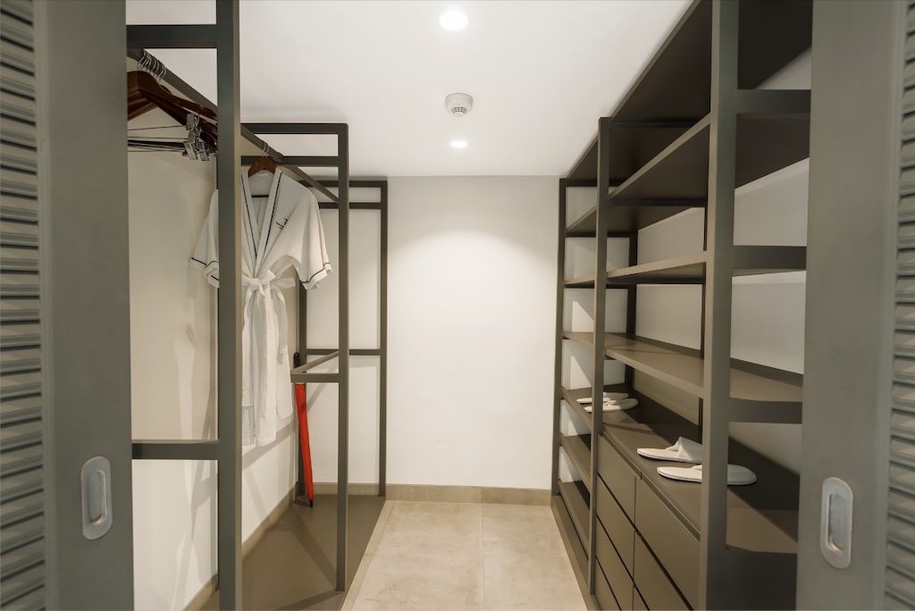 The Pavilions Phuket Villa Wardrobe