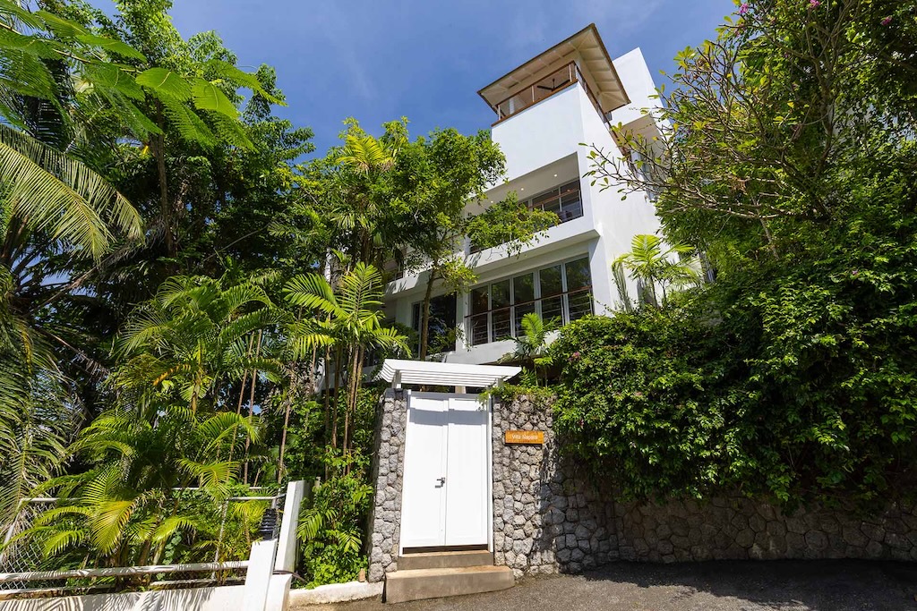 Villa Napalai Lower Entrance