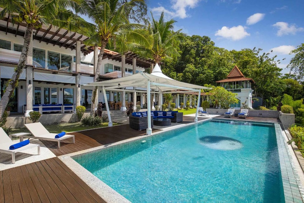 Villa Thai Sawan Swimming Pool