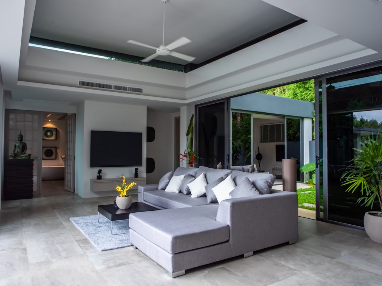 Villas By The Big Bamboo Lounge