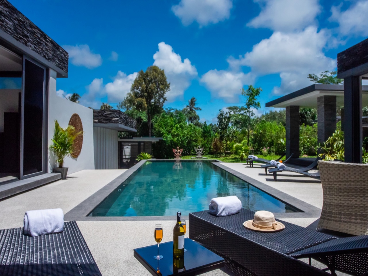 Villas By The Big Bamboo Outdoor Area