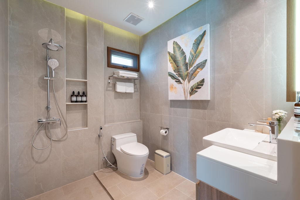 Akiraya Villa Bathroom