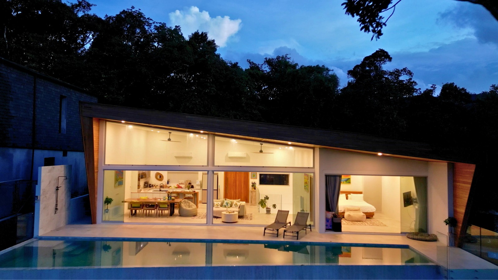 Azur Villa For Sale Azur Villa For Sale Exterior Night