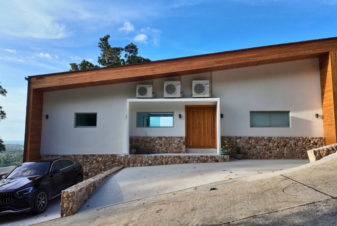 Azur Villa For Sale 22 Entrance