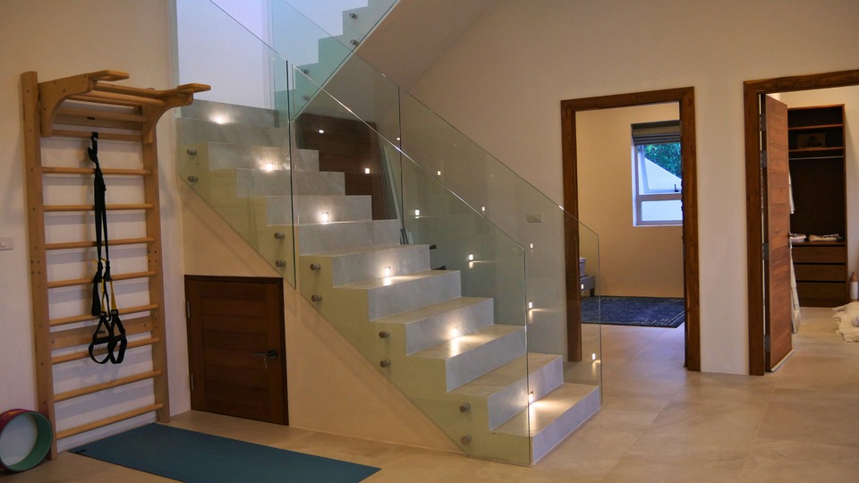 Azur Villa For Sale Stairs
