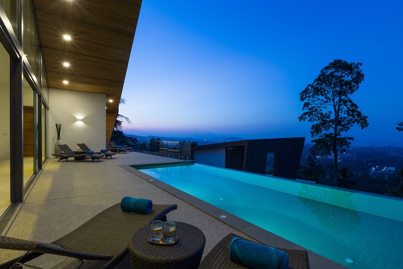 Azur Villa At Night