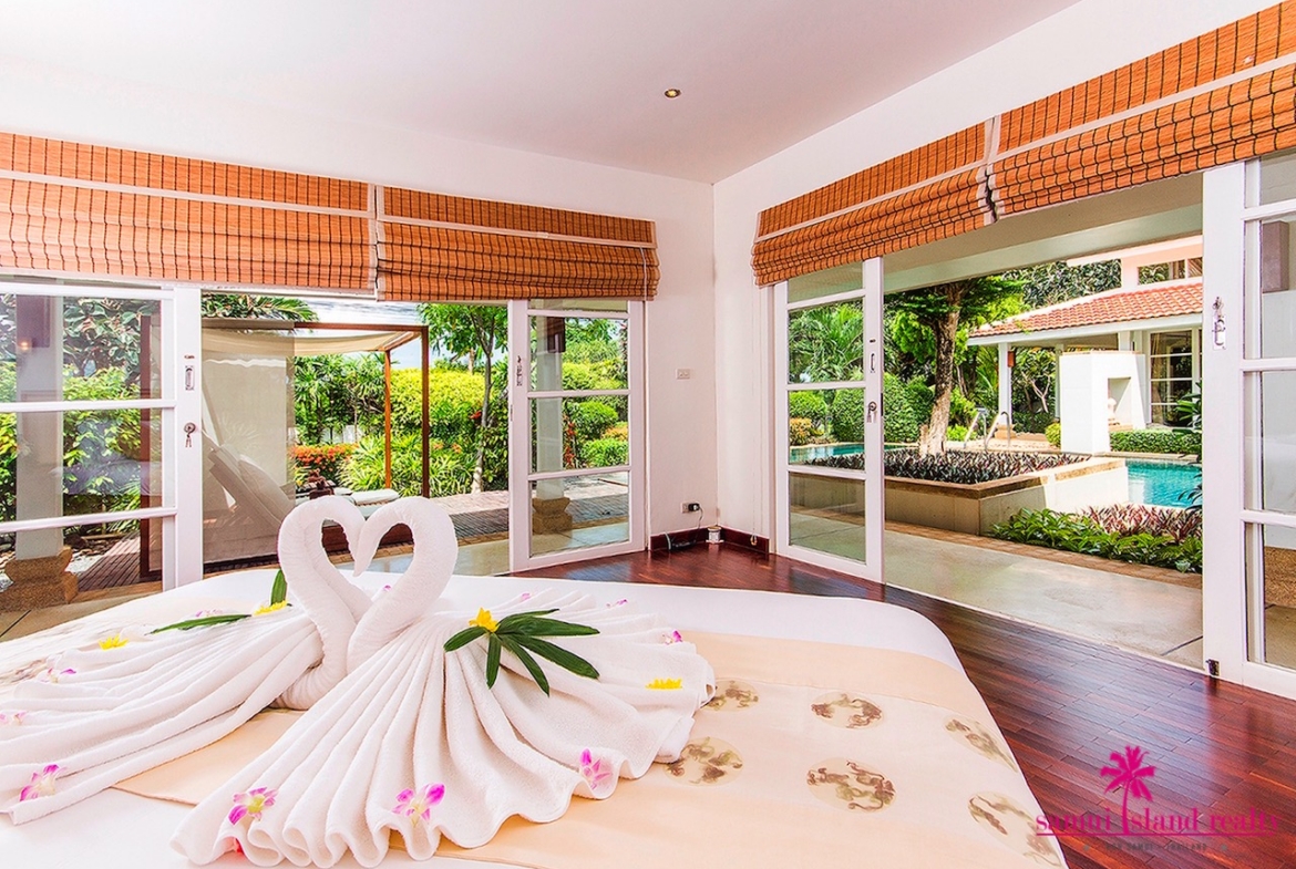Baan Arun Master Bedroom View