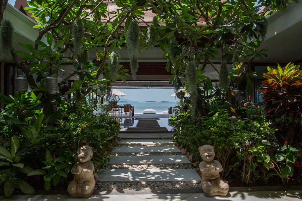 Baan Capo For Rent Koh Samui Walk Way