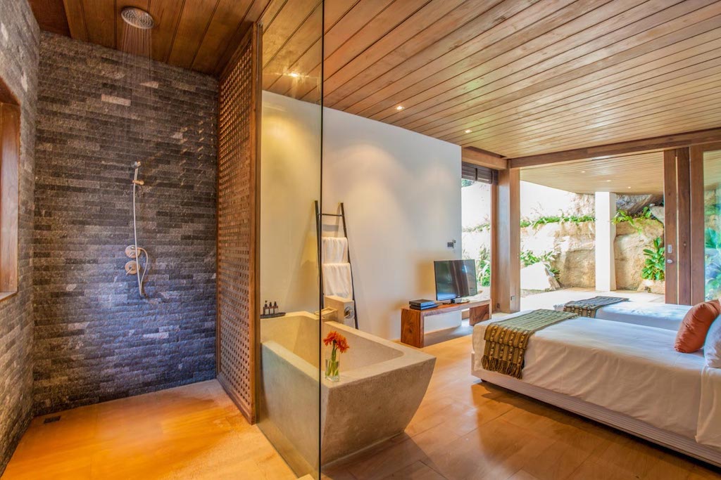 Baan Hinyai Koh Samui Shower