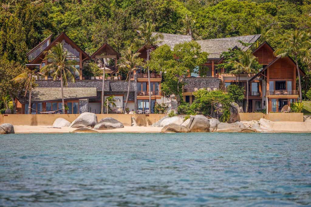 Baan Hinyai Koh Samui Beachfront