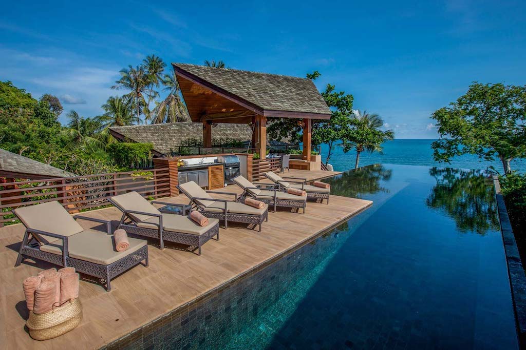 Baan Hinyai Koh Samui Poolside Loungers