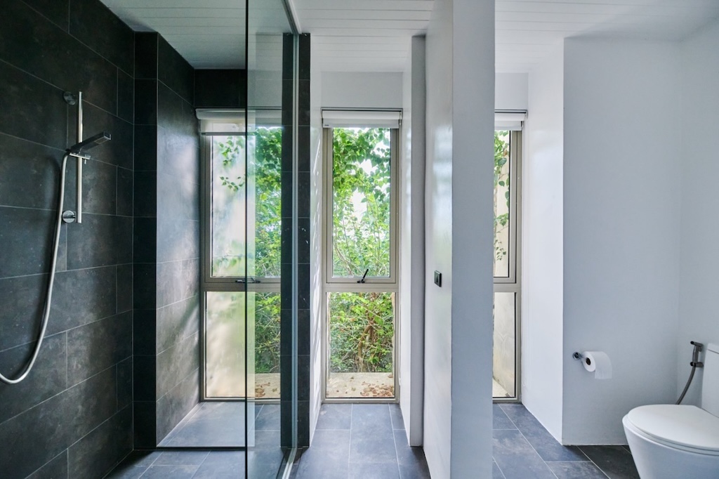 Baan Jakawan Koh Samui Bathroom