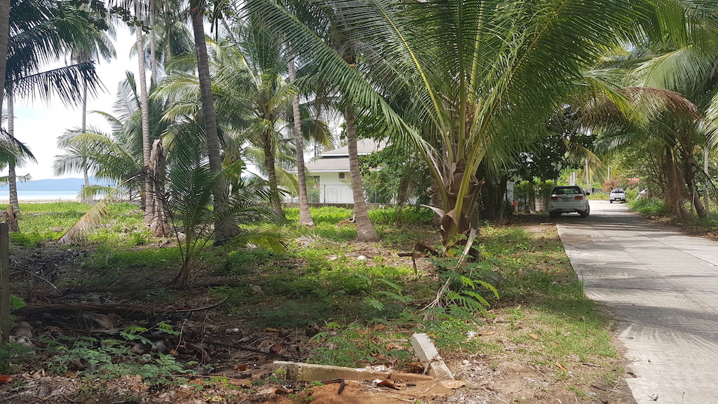 Baan Kao Beach Land Access Road