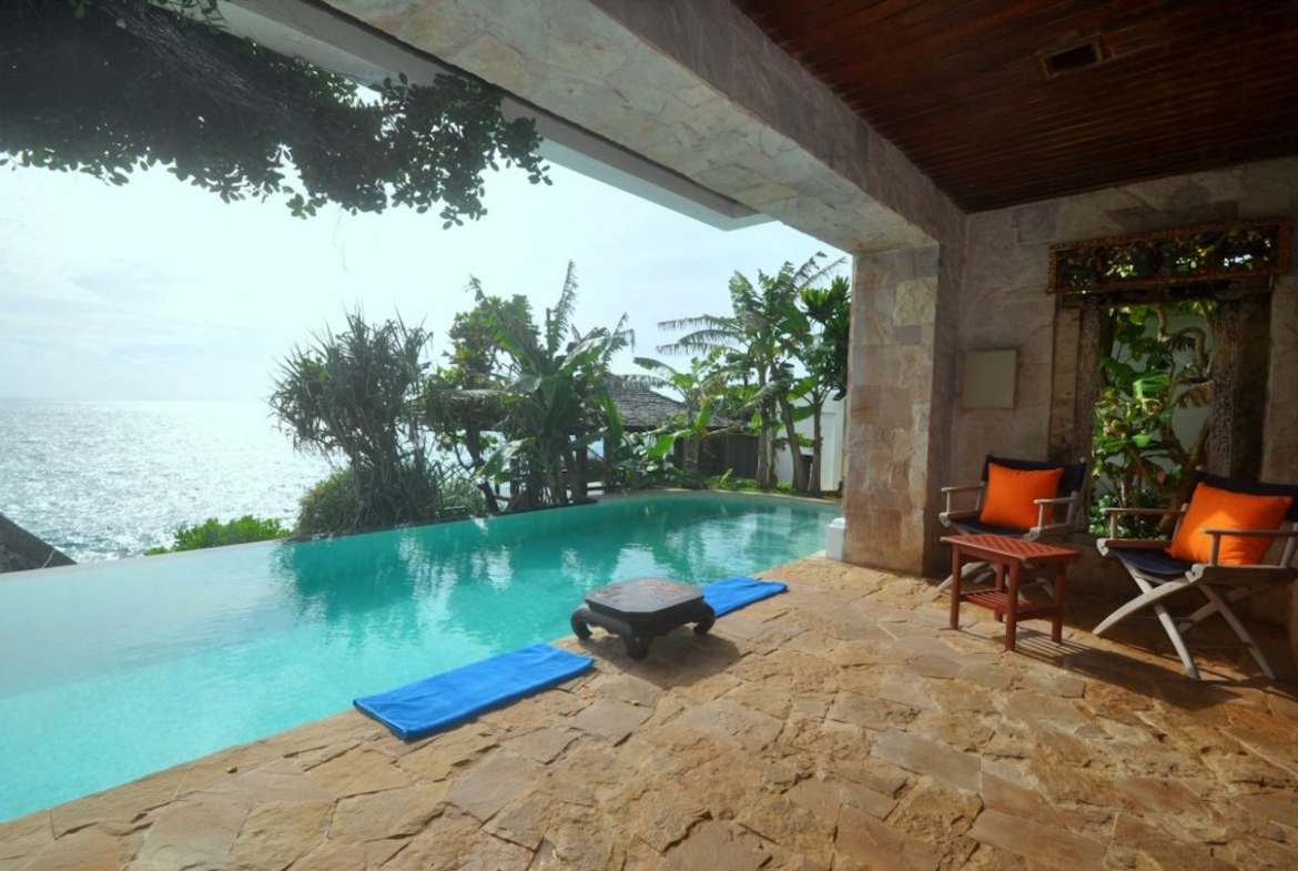 Baan Kata Villa Covered Terrace