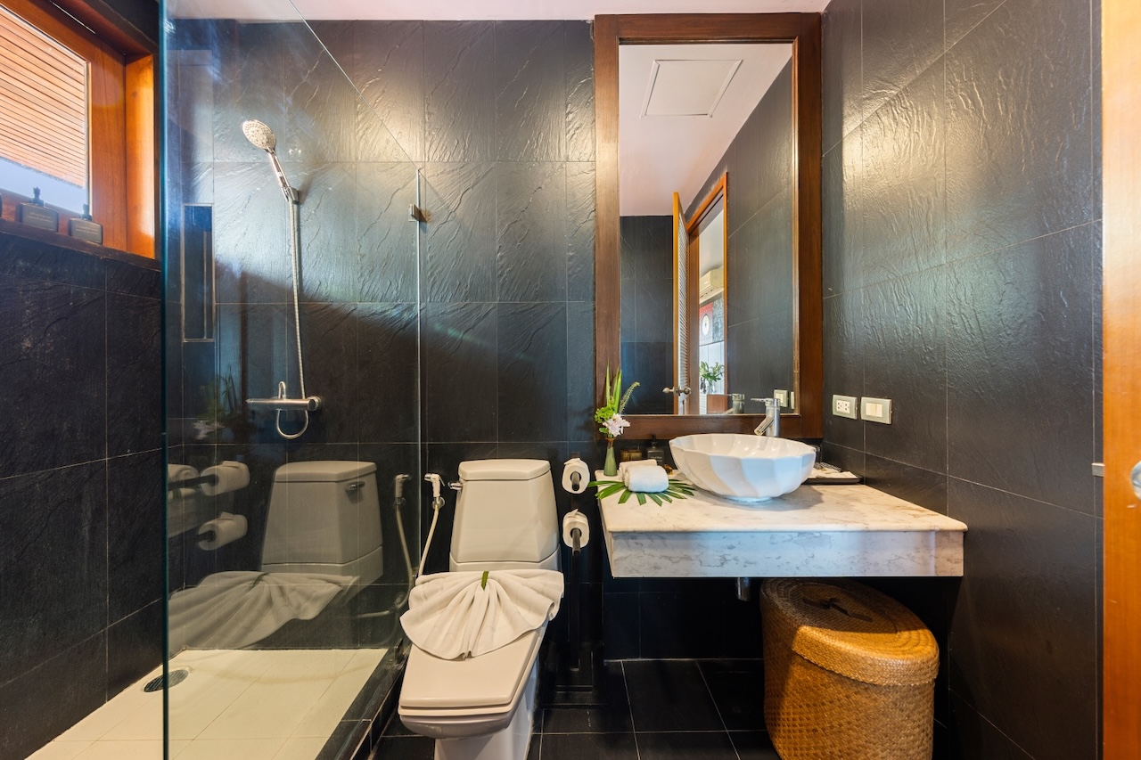 Baan Phuttarak Baan Phuttarak Bathroom