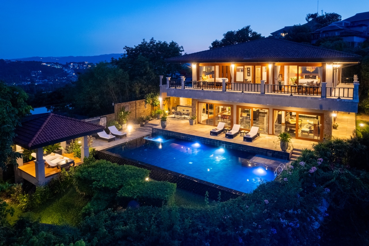 Baan Phuttarak Baan Phuttarak Villa Exterior Night