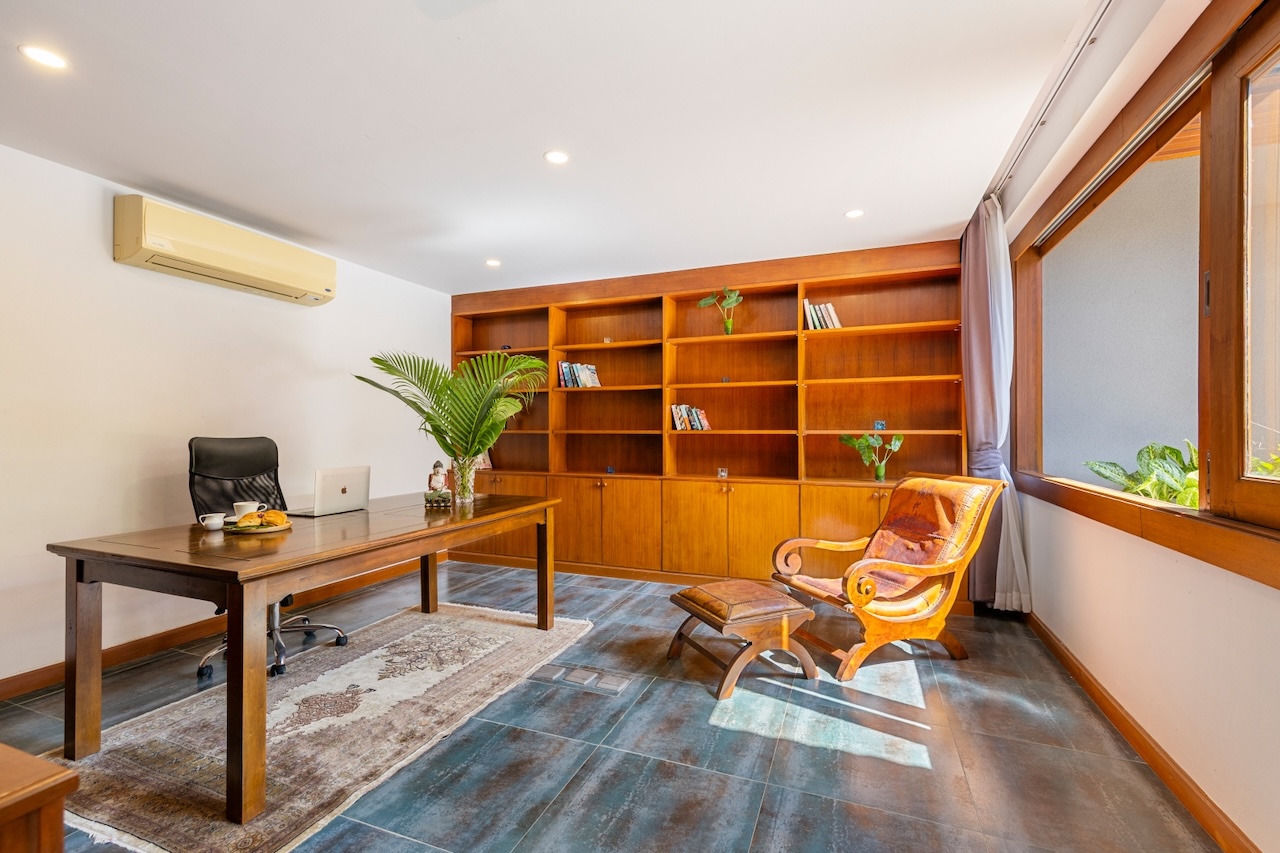 Baan Phuttarak Baan Phuttarak Office