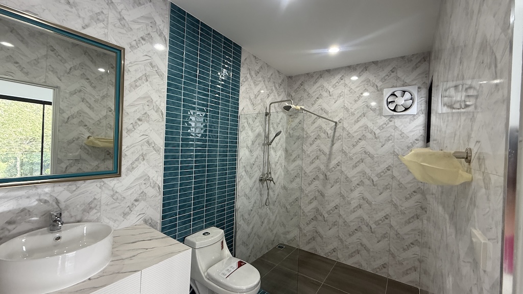 Baan Tai Property Koh Samui Bathroom