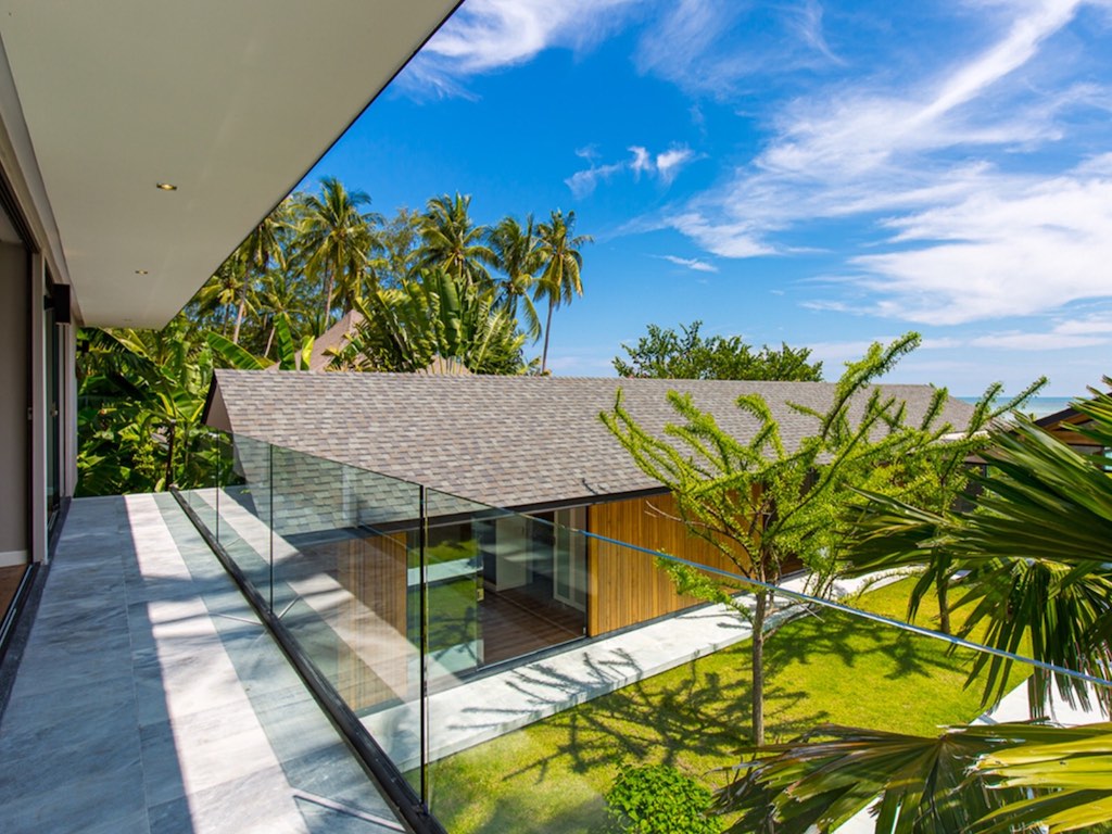 Baan Talay Beach Villas Balcony