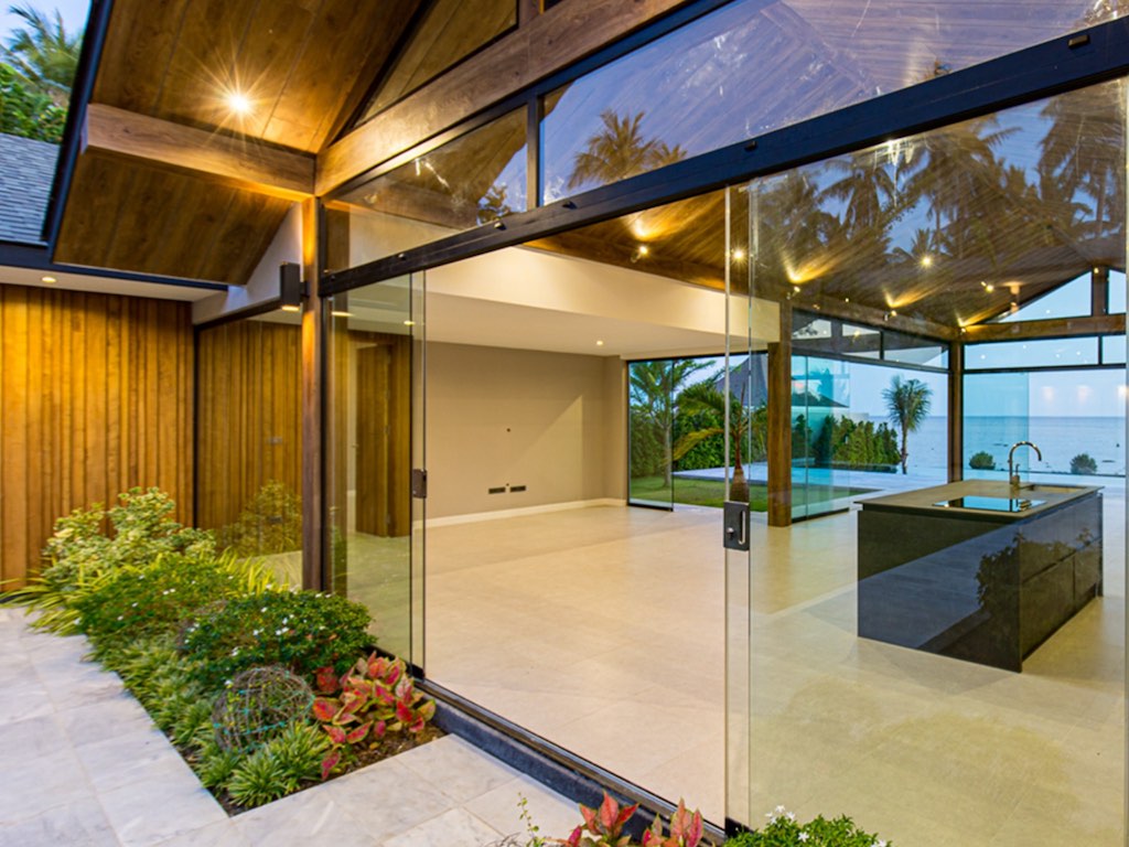 Baan Talay Beach Villas Sliding Doors