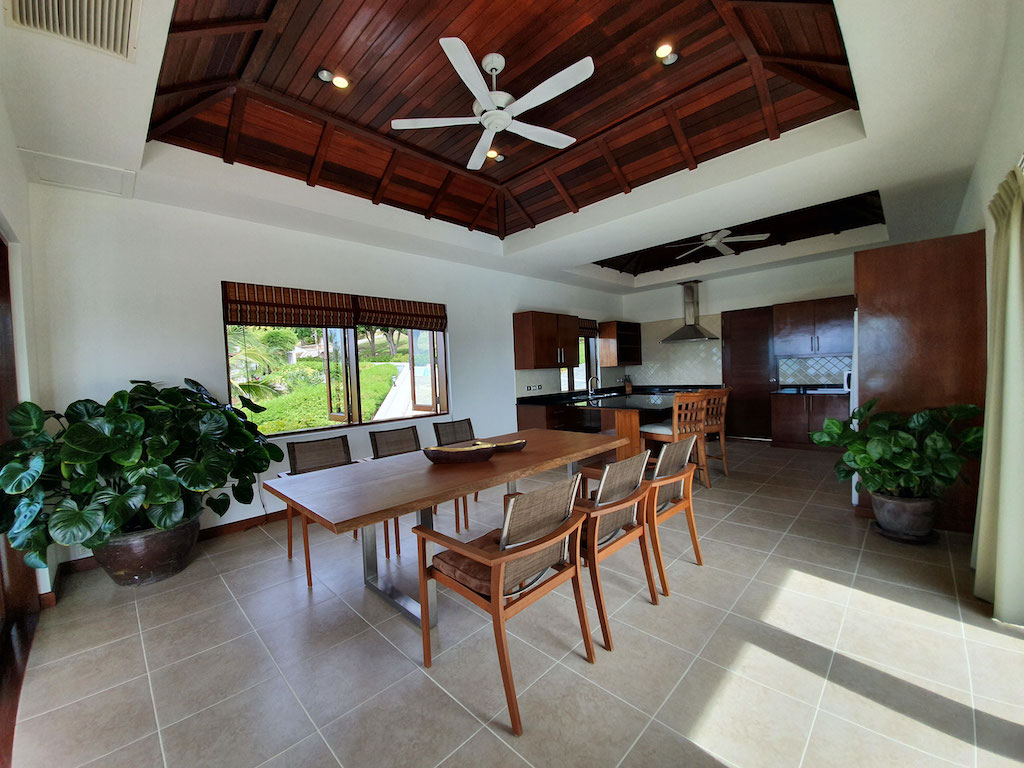 Bang Po Sea View Property Dining