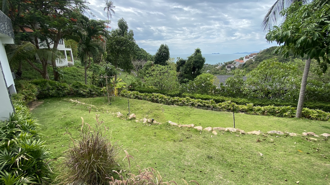 Bang Po Sea View Villa Garden