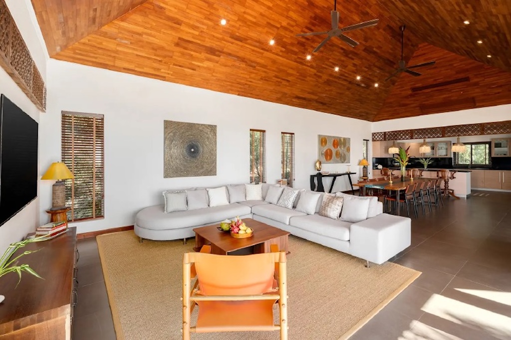 Bang Por Ocean View Property Lounge