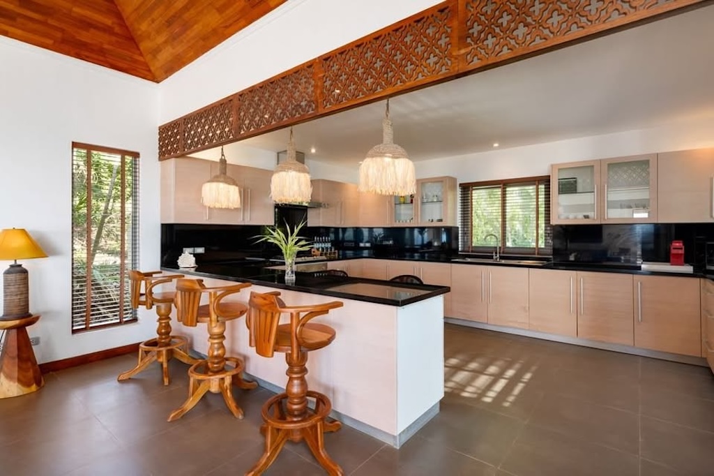 Bang Por Ocean View Property Breakfast Bar