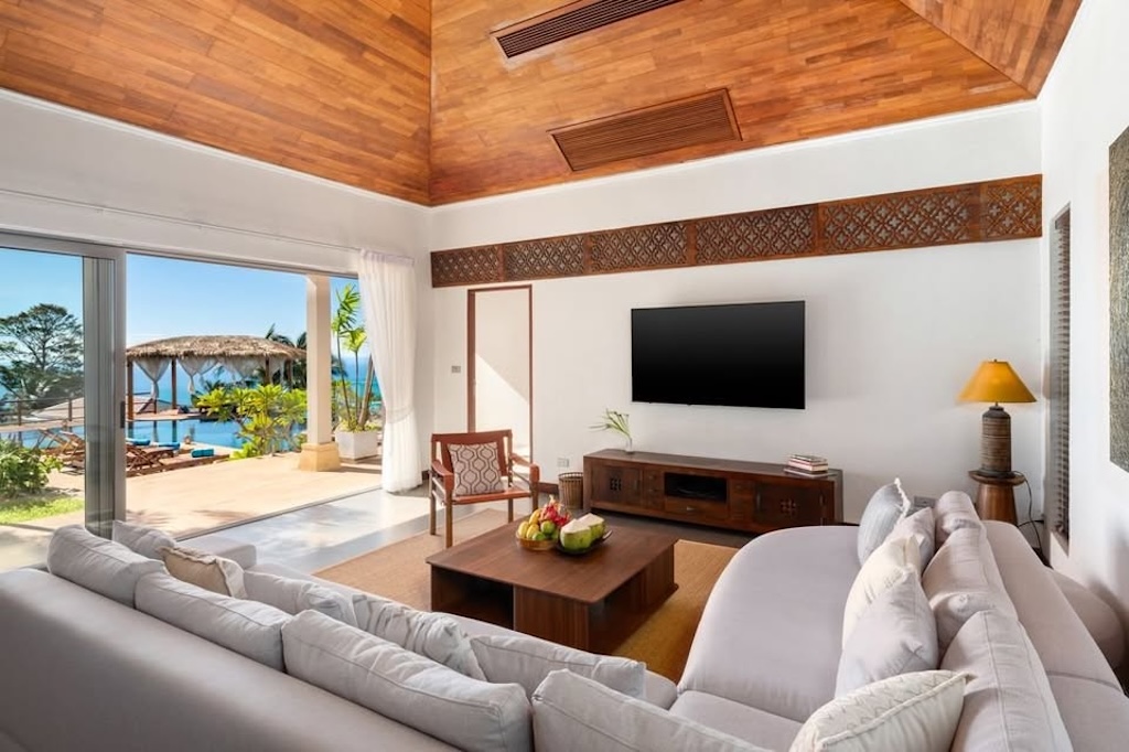 Bang Po Ocean View Property Lounge Area