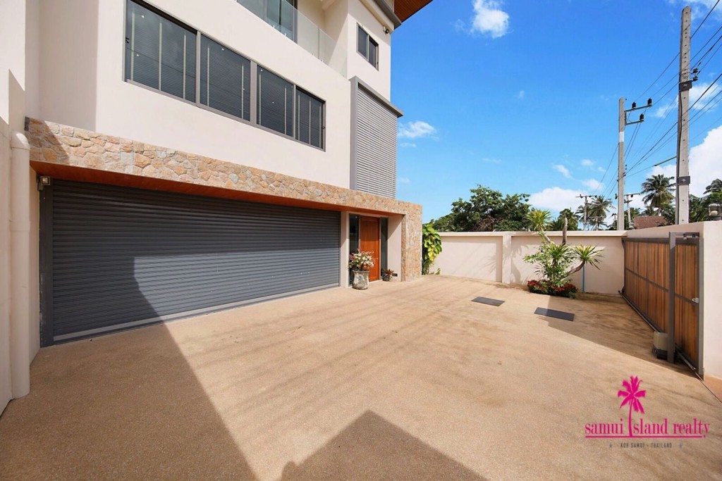 Bang Rak 3 Bedroom Villa For Sale Parking
