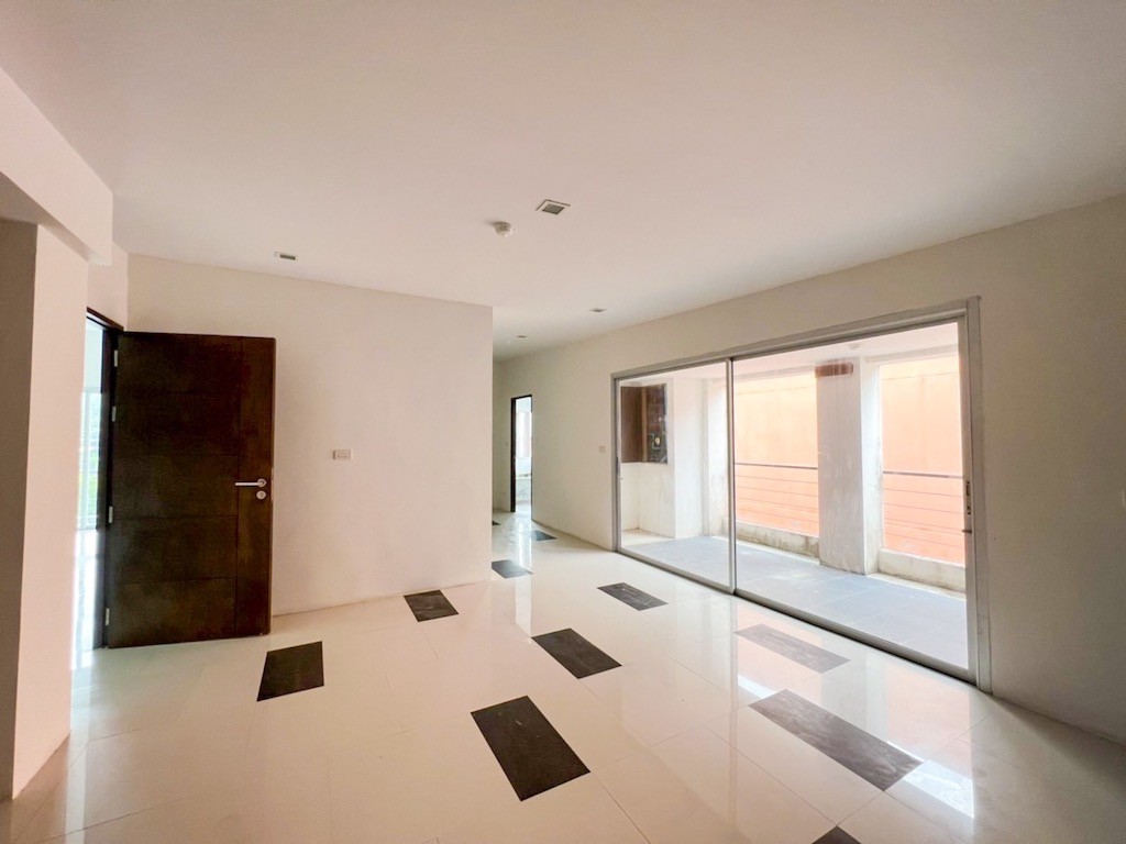 Bang Rak Sea View Apartment Koh Samui Living Area