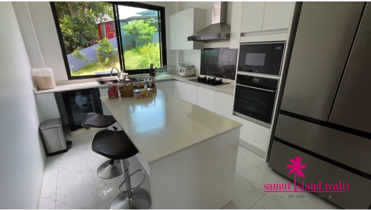 Bang Rak Sea View Villa Kitchen