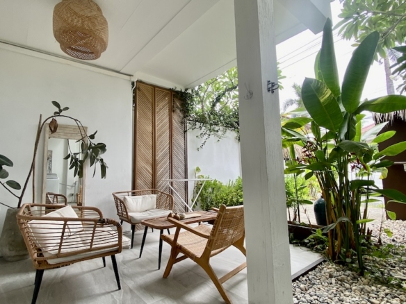 Bangrak Modern Townhouse For Sale Terrace