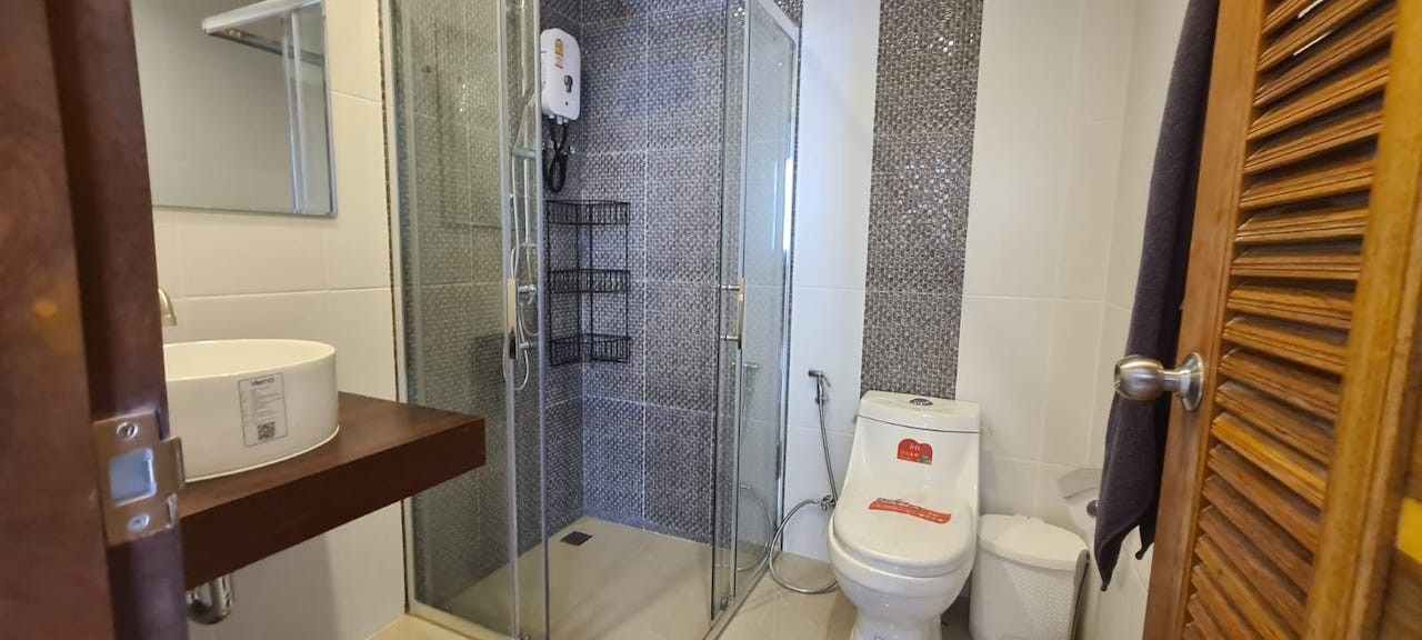 Bangrak Property Koh Samui Bathroom