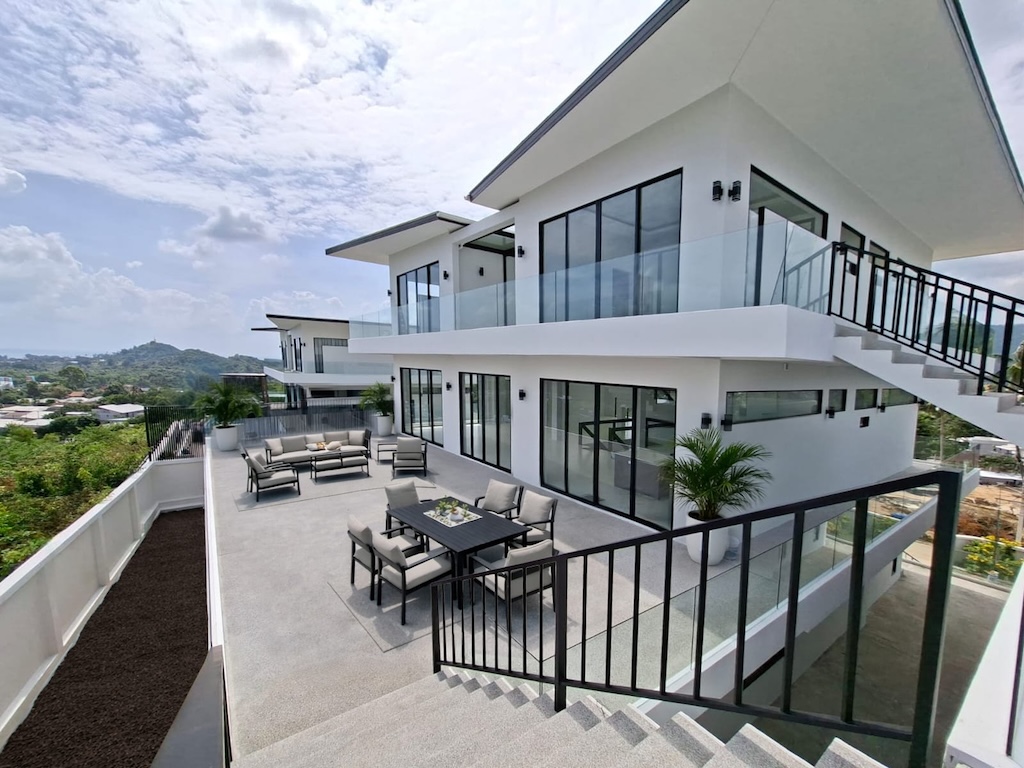Bangrak Sea View Property Terraces