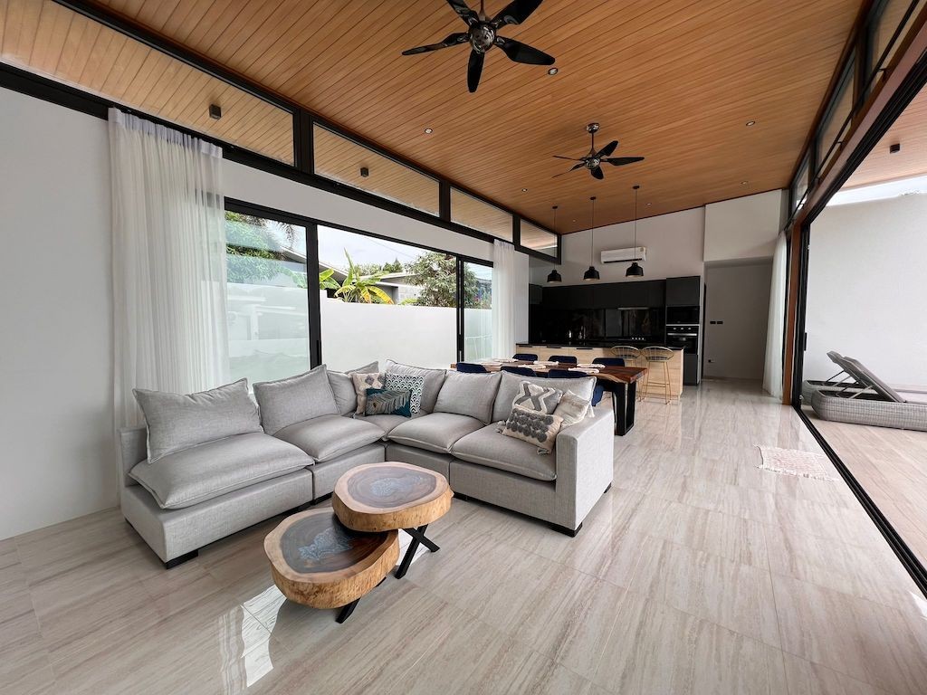Bangrak Villa Ko Samui Living Area