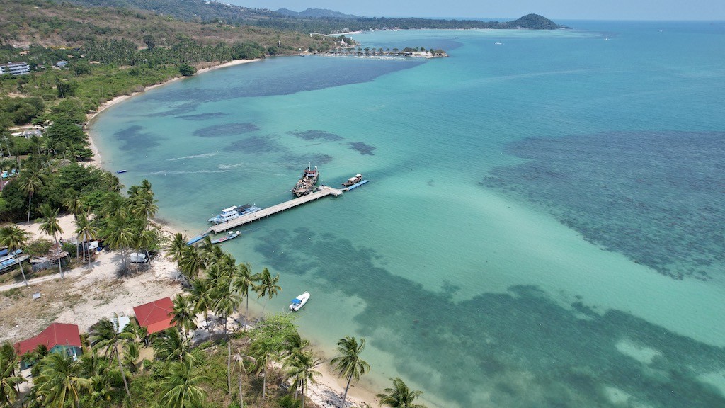 Beach Land In Koh Samui Pier