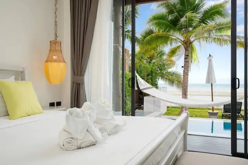 Beachfront Property In Koh Samui Bedroom