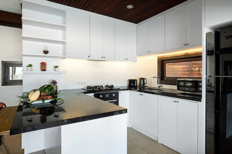 Beachfront Villa In Koh Samui Kitchen