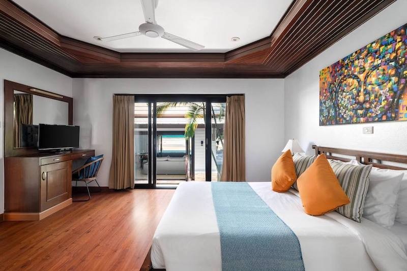 Beachfront Villa In Koh Samui Bedroom