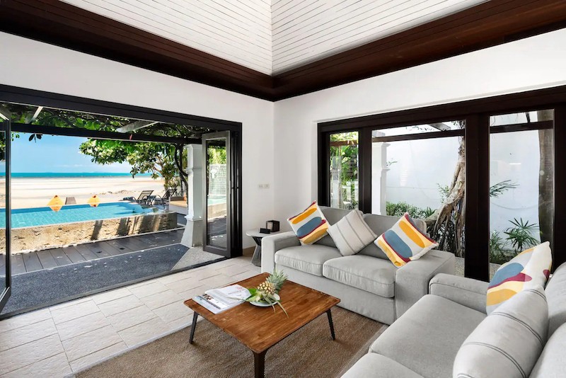 Beachfront Villa In Koh Samui Lounge