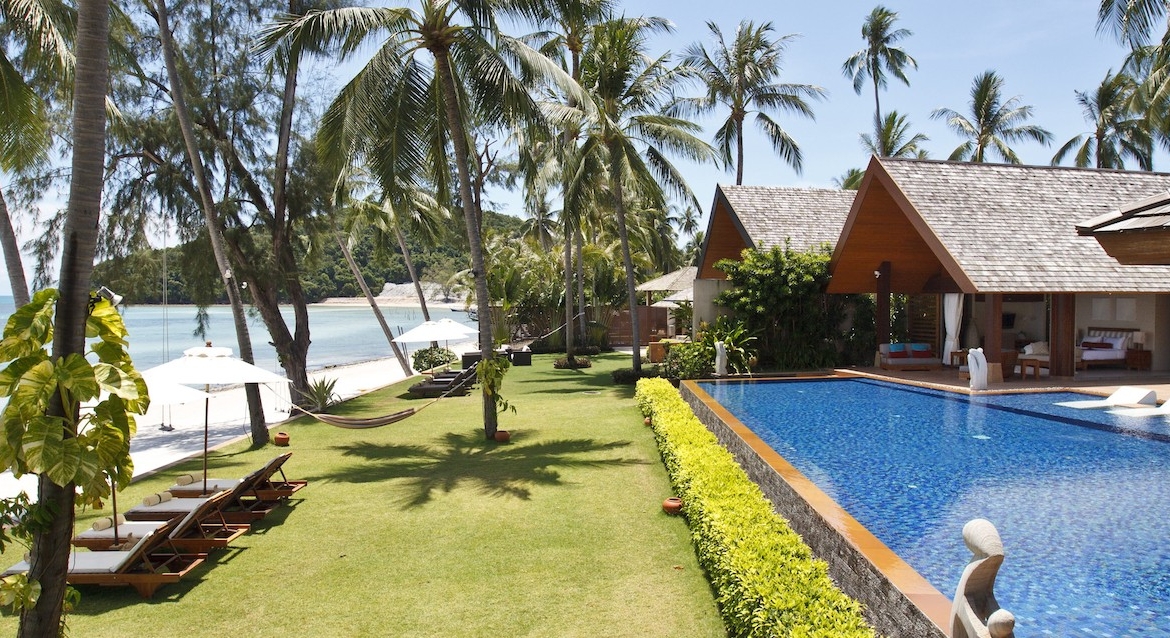 Beachfront Villa Koh Samui Pano