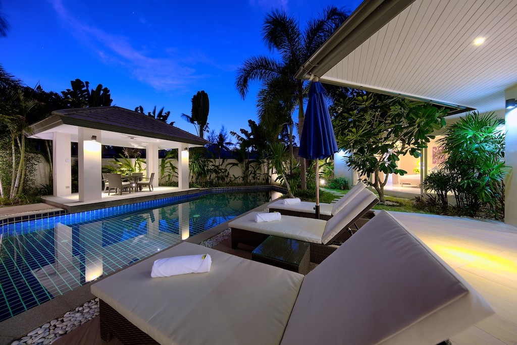 Beachfront Property Koh Samui Loungers