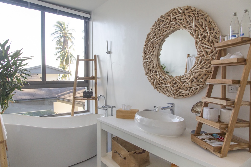 Bella Samui Beach Villa Bathroom