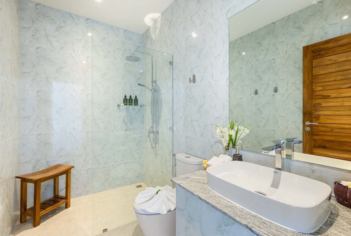 Blue Pearl Villa Bathroom