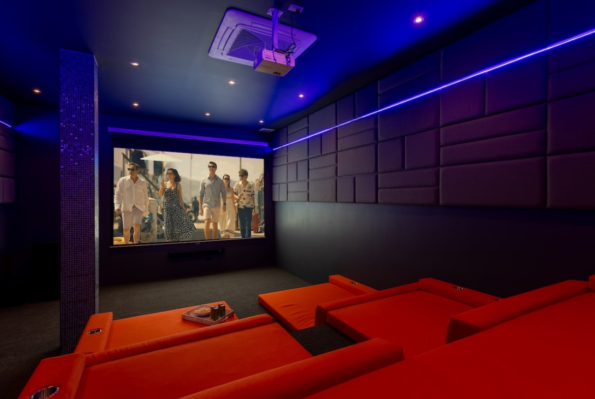 Blue Pearl Villa Cinema