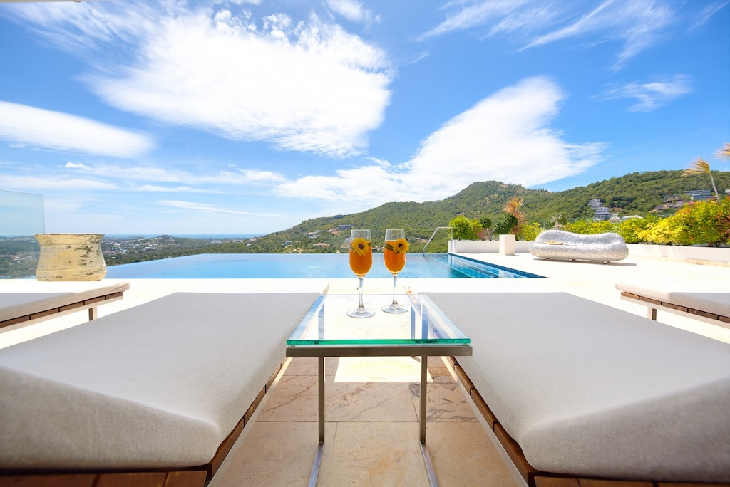 Bophut Ocean View Property Sun Loungers