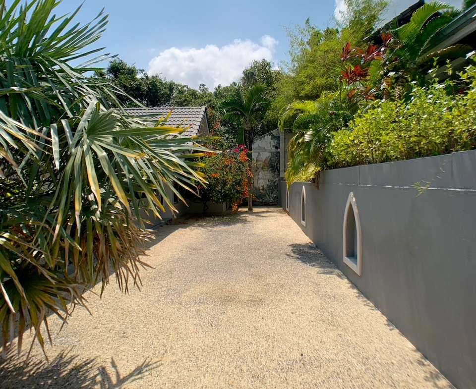 bophut pool villa French Bowls